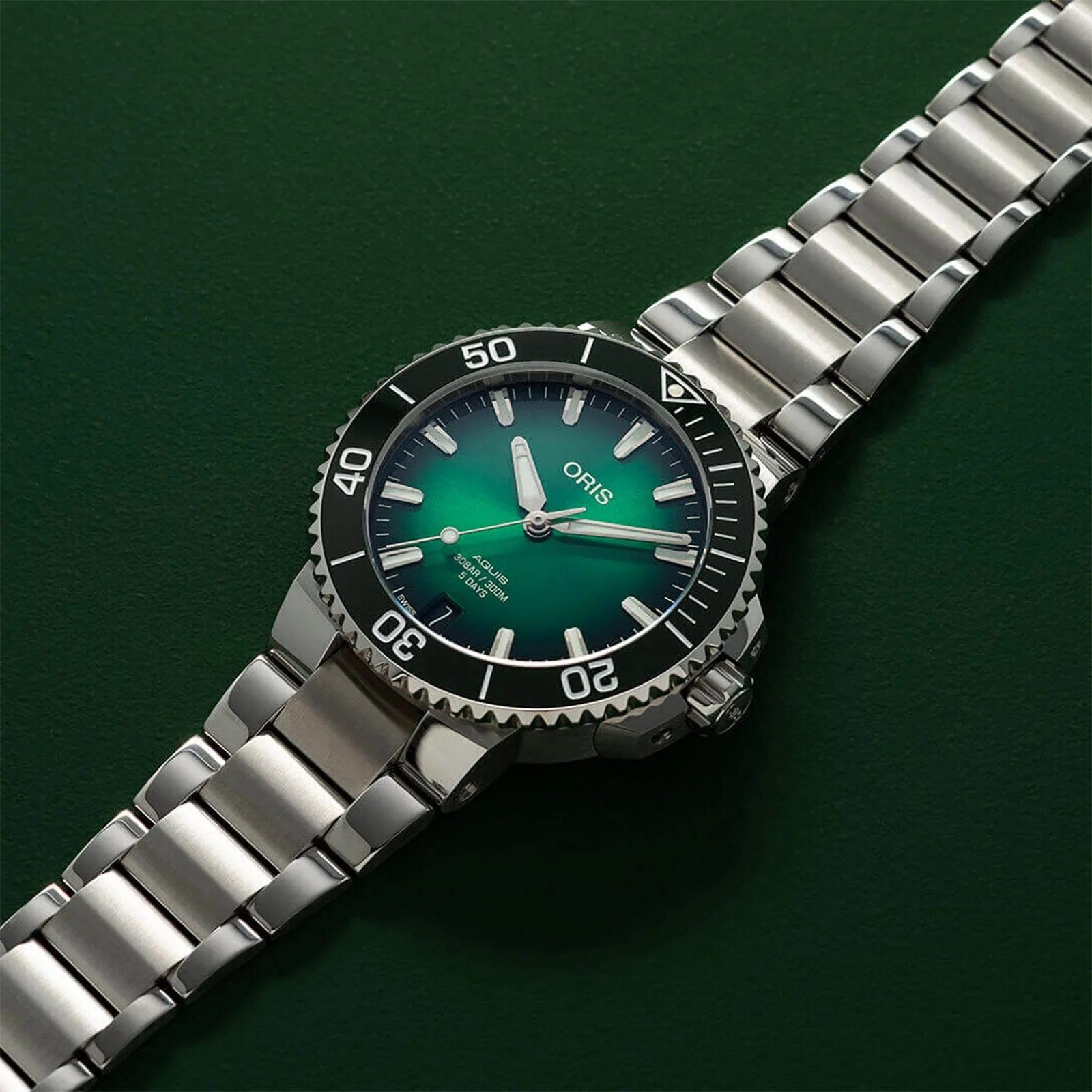 Aquis Date Calibre 400 (41.5mm)