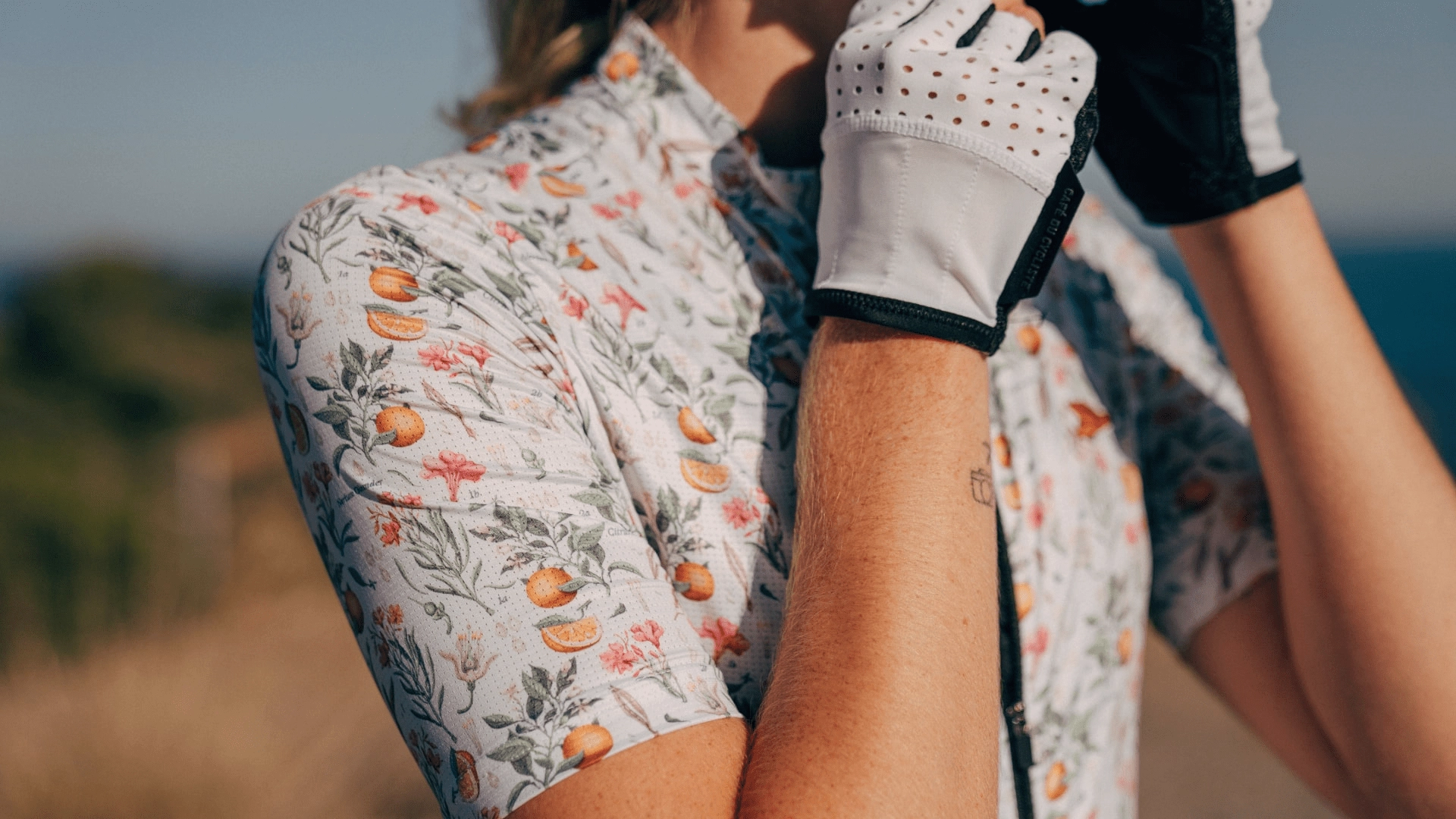 Café du Cycliste Women's Fleurette Jersey