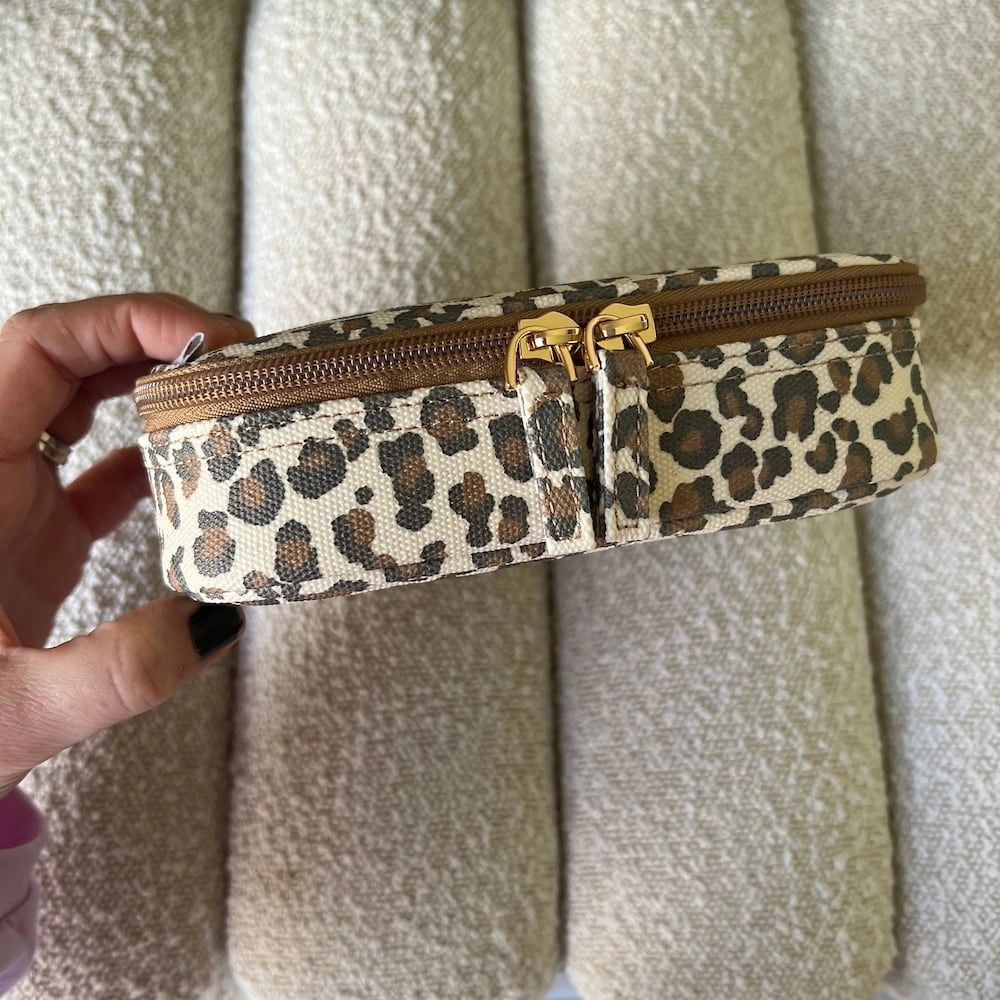 Handy Handle Case -- Tan Leopard