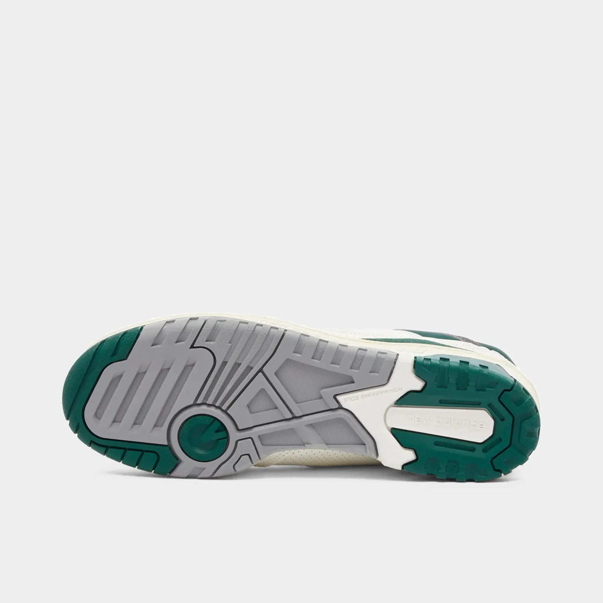 New Balance 550 Sea Salt / Marsh Green