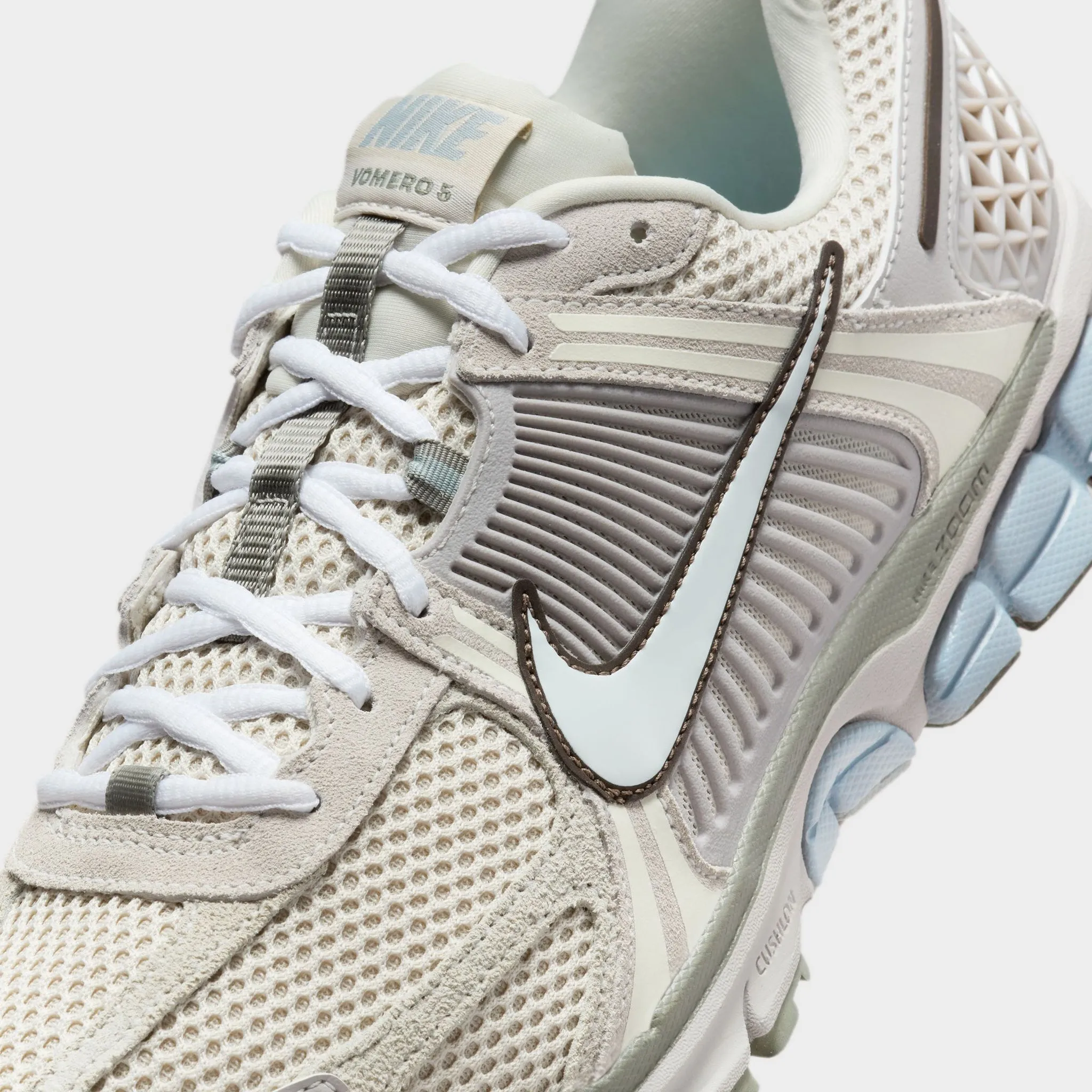 Nike Zoom Vomero 5 SE /  Light Orewood Brown