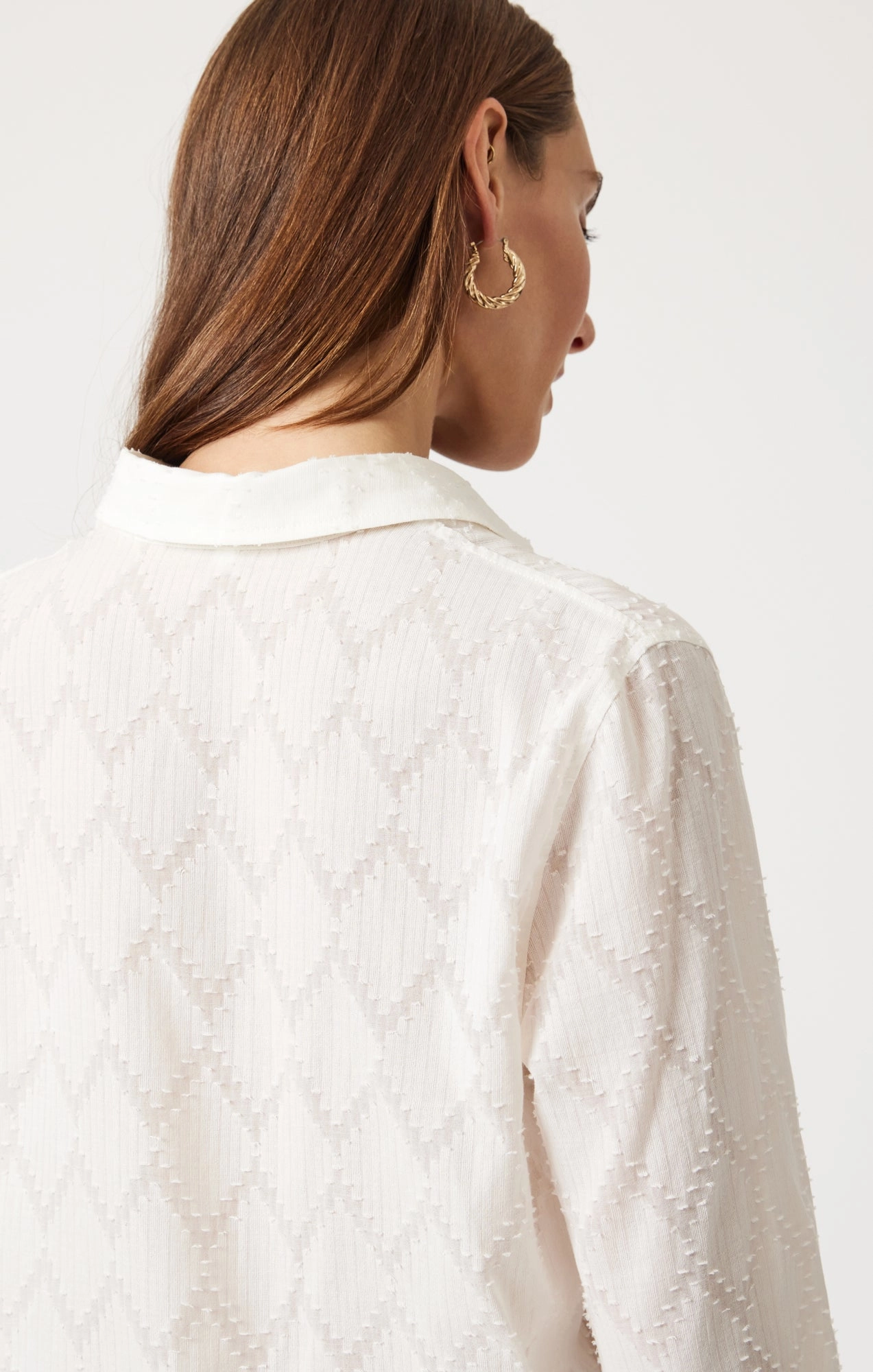 TEXTURED DETAIL BUTTON-UP SHIRT IN ANTIQUE WHITE