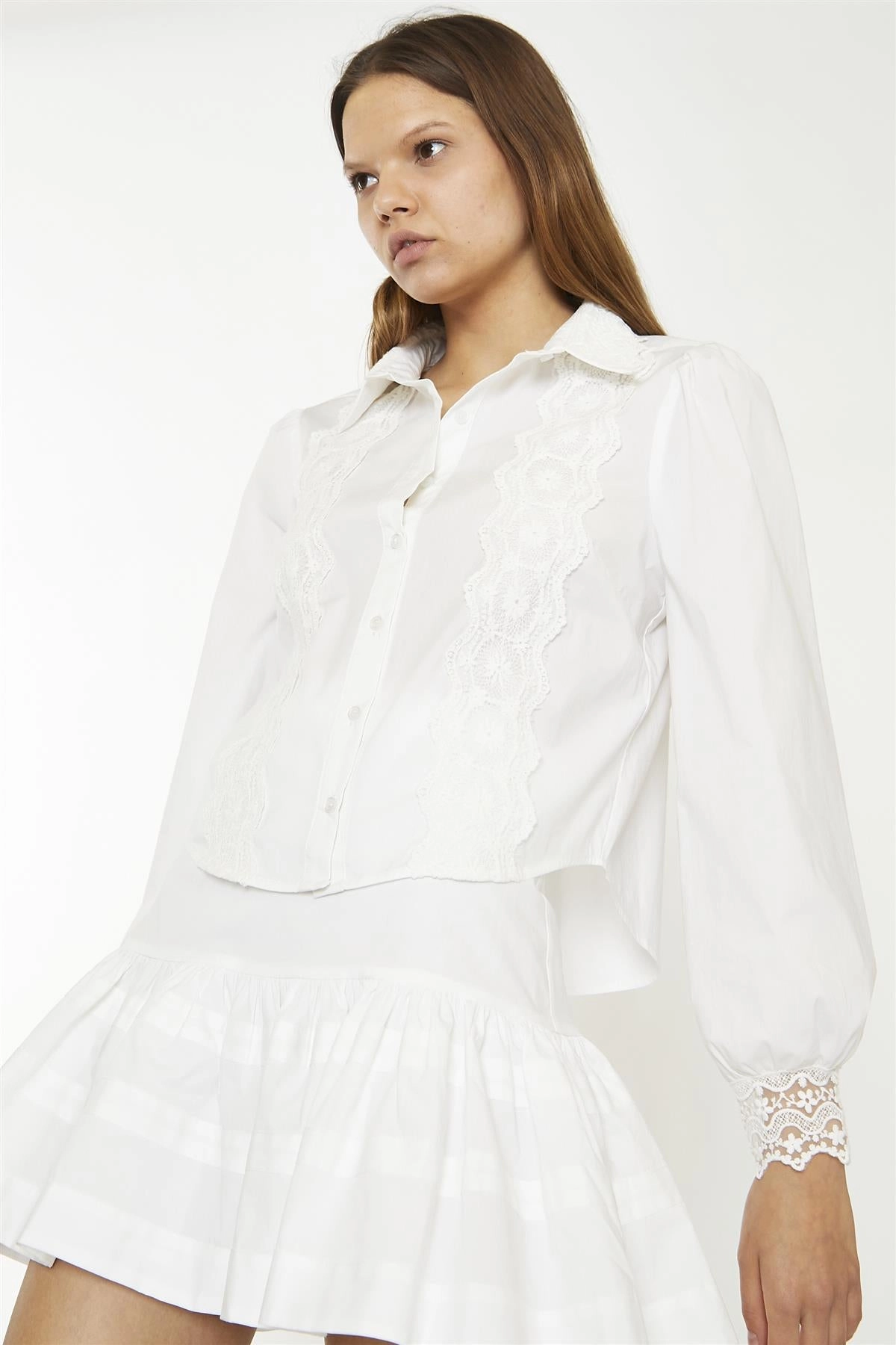 White Lace Detail Crop-Top